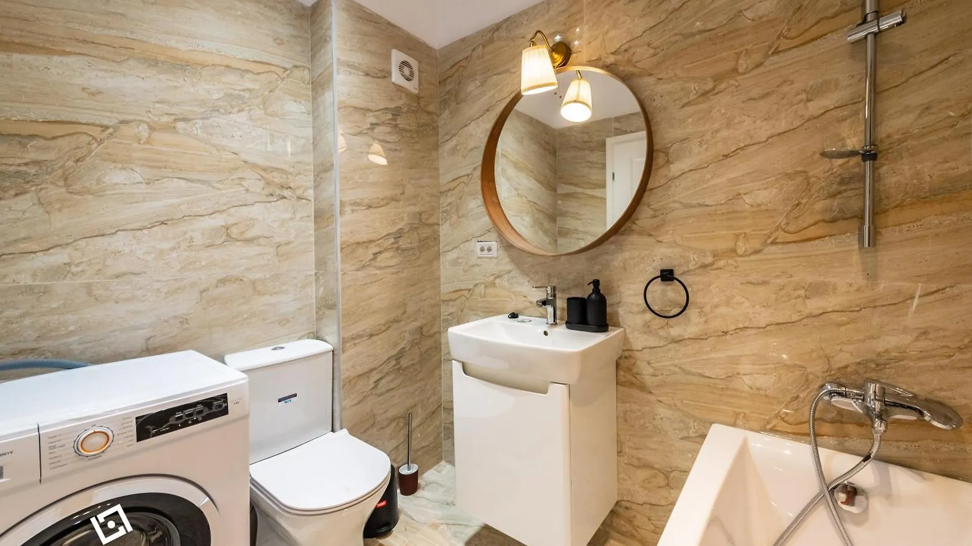 Central Address Apartments Near Unirii Square Bucharest