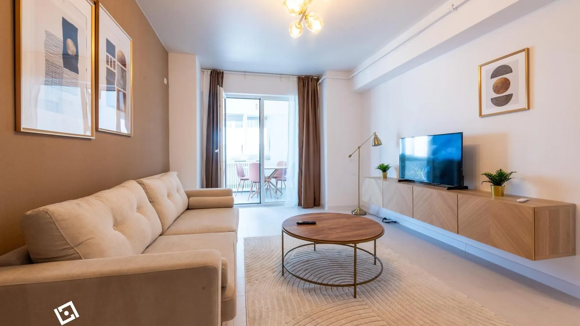 Central Address Apartments Near Unirii Square Bucareste 0*,